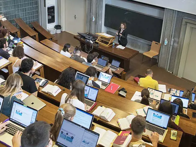 Recht und Rechts­wissenschaftliche Studien