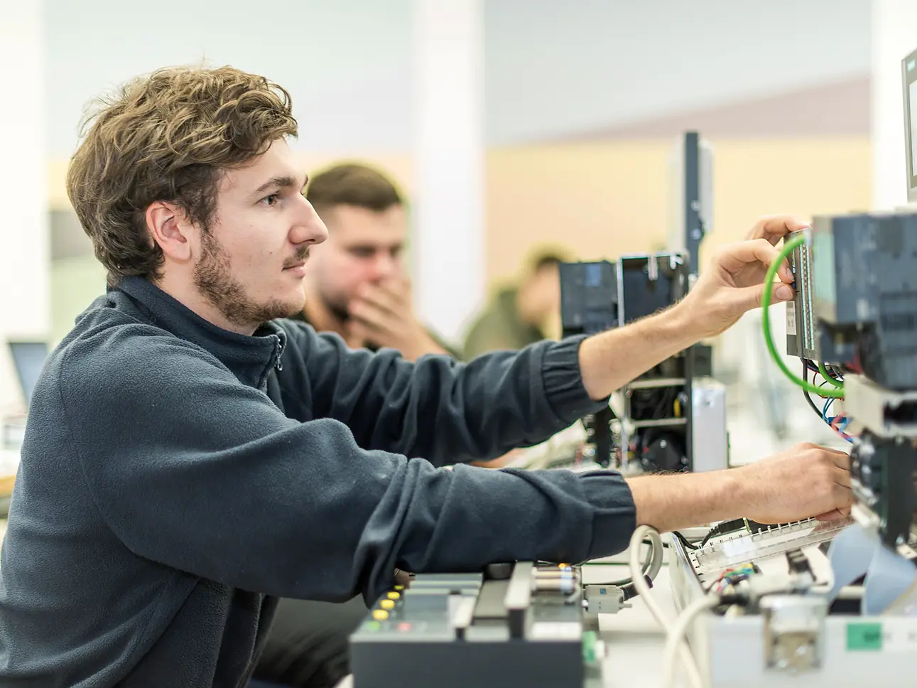 Dipl. Elektrotechniker/in HF