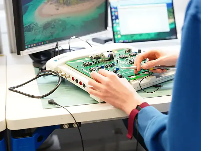 Elektroniker/in EFZ