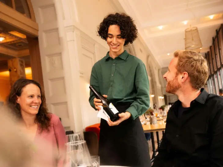 Restaurantfachfrau / Restaurantfachmann EFZ